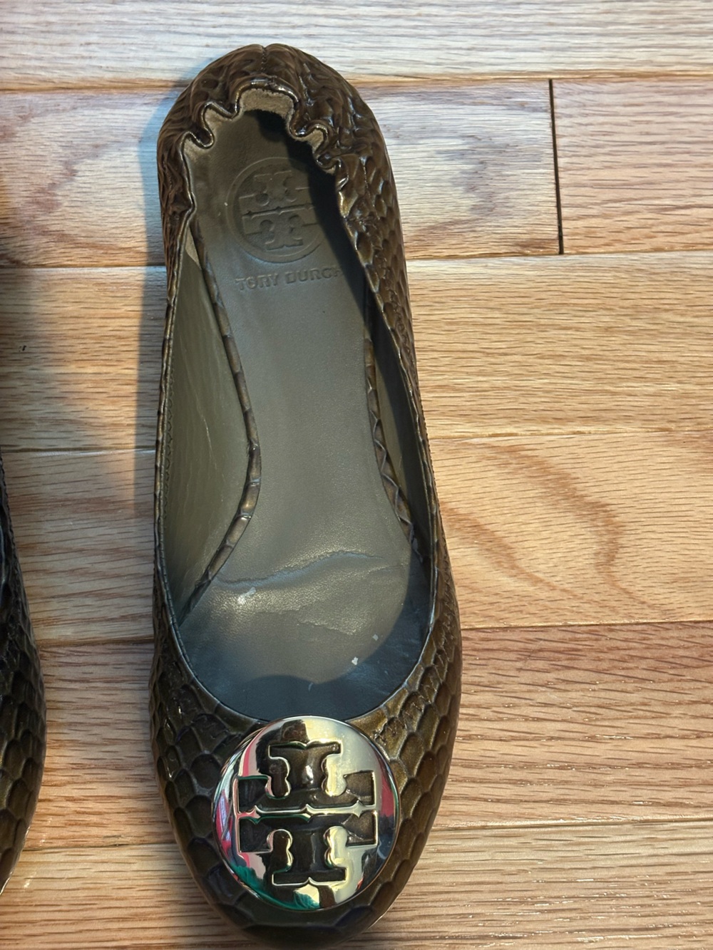 Tory Burch Snake Skin Metallic Gold Reva Ballet Flats - Picture 3 of 9